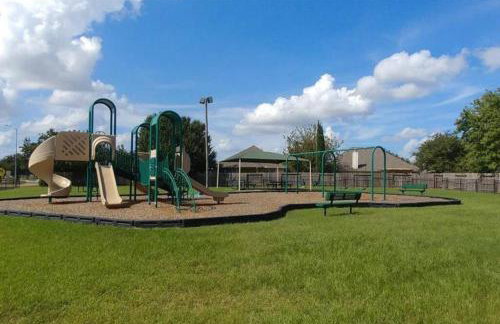 ~~ Big Family Home near 99 / i10 / kid friendly~~ - Foto 18