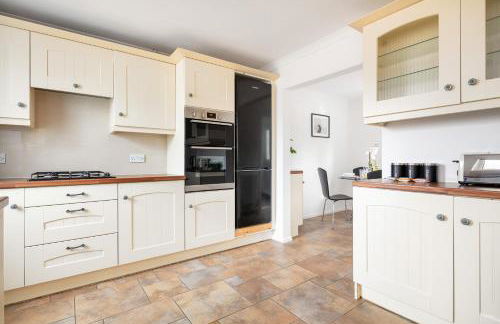 Kent Haven - 3 bed house, Games room and Parking - Foto 13