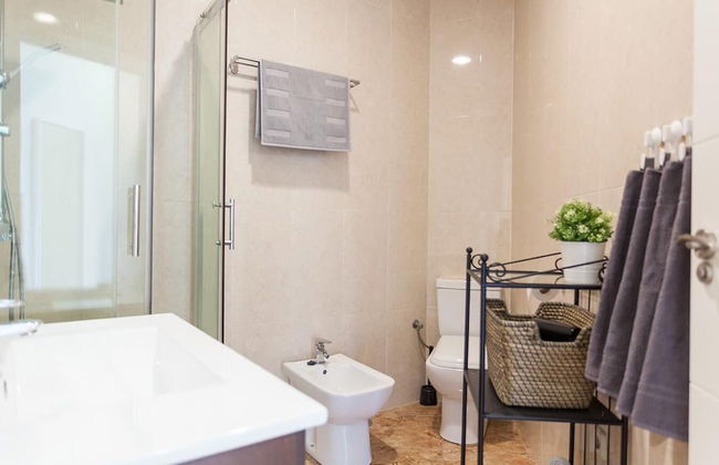 Stunning Urban Apt. Historic District - Sol - Photo 14