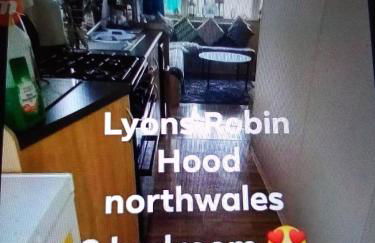 Deluxe 3 bedroom Lyons Robin hood oaklands with free wifi free sky - Photo 6