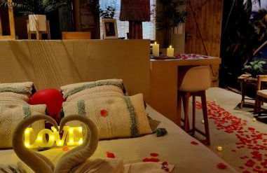 Les Spas de la Mer, Appart&Spa Aloha, 100m de la plage, Plein cœur du Grau - Photo 51