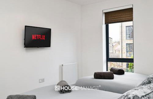 Modern Beautiful 5 bed -Sleeps 13 - Free Parking - Foto 40