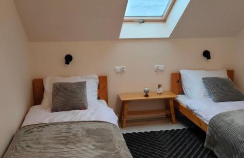 Chwilo Trwaj dom z jacuzzi, sauną i kominkiem z widokiem na góry Korbielów Pilsko - Foto 20