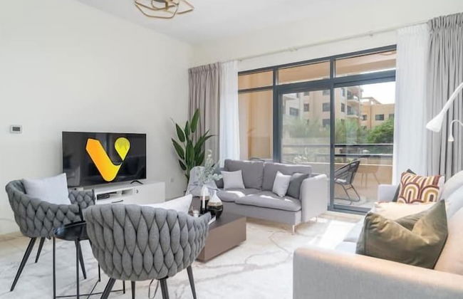 Vogue - Spacious 3BHK Greens & Views - Photo 1