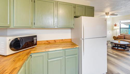 Group Getaway! Hill Country Basecamp with Trails - Foto 5