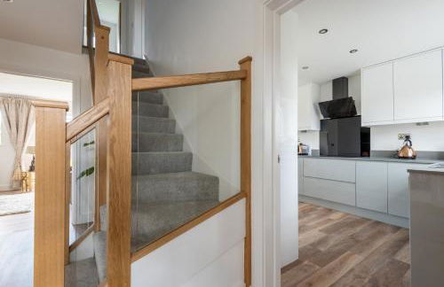 Luxurious 3 bedroom house now with FULL FIBRE INTERNET Shangri la in village of Alfrick with driveway parking for 3 cars in an area of outstanding natural beauty, superb walking,close to Worcester, Malvern showground, theatre, Malvern hills, dogs welcome - Photo 47