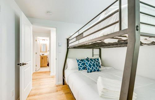 Deck and Community Perks Bright Pocono Lake Home! - Foto 18