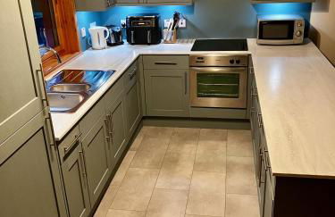 Buxa Farm Chalets - Photo 8