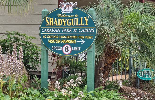 Mallacoota's Shady Gully Caravan Park - Photo 1