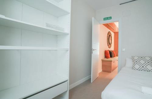 Modern apartment-2Bedrooms 1Bath-Cuatro Caminos - Photo 19