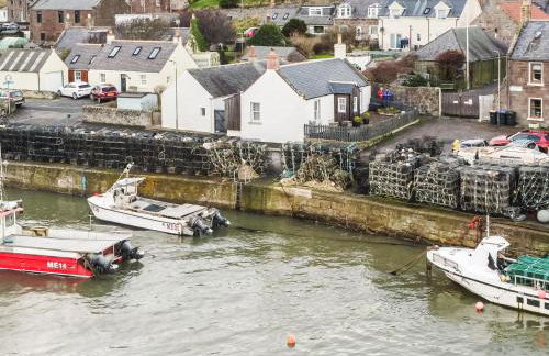 Fifie Cottage - Photo 25