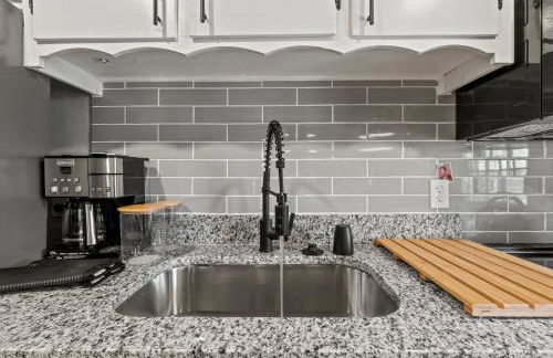 NEW 5 Star Luxury-Masters-Hot Tub-Fire Pit-EV Char - Foto 18