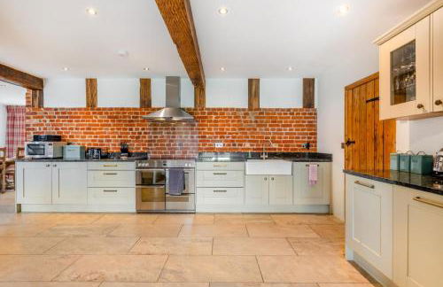 5 Bed in Lower Bodham oc-s29594 - Photo 3