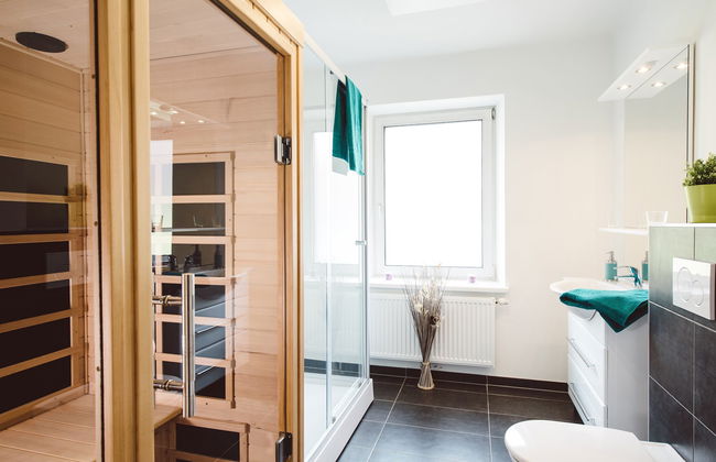 für bis zu 4 Personen mit IR-Sauna - Foto 6