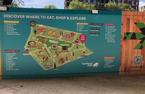 Cheerful 4 bedroom house with garden free parking - Photo 50