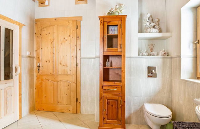 Beautiful Large Villa in Tylmanowa - Photo 15