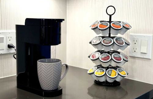 Bright Condo 10 Min from Disneyland With Pool & GYM - Foto 6