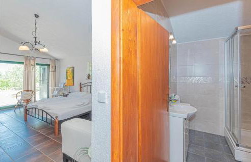 Three-Bedroom Holiday Home In Lozovac - Foto 48