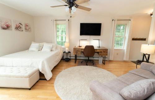 14mi to Mt. Snow! Arcade, Private Suite, King Bed! - Foto 4