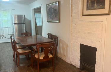 Cozy 3 4 BR Home Ideal for Family - Foto 34