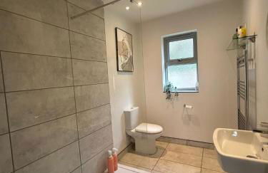 BROOK HOUSE 4a - Photo 26