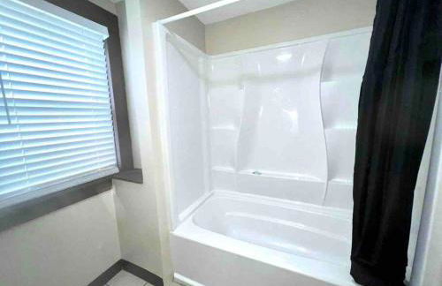 Vintage cute house 5 min from the beautiful Falls! - Foto 13