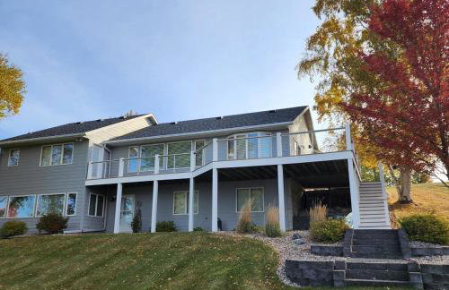 Charming home on Lake Latoka - Foto 1