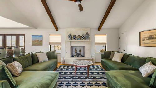 Relaxing Hill Country Home with Outdoor Fire Pit - Photo 5