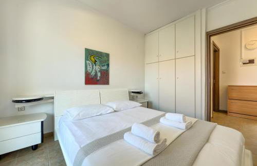 Emerald Seaside Apartment In Pefkohori - Photo 9
