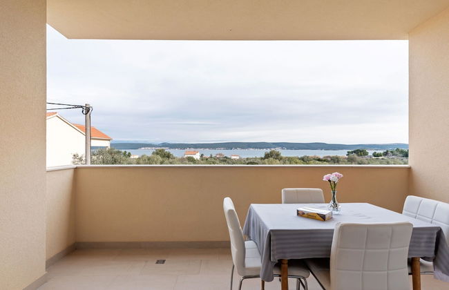 Simplistic Apartment in Neviđane near Sea - Foto 22