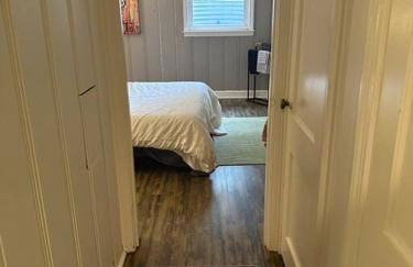 Roomy Oasis DC area pet friendly - Foto 6