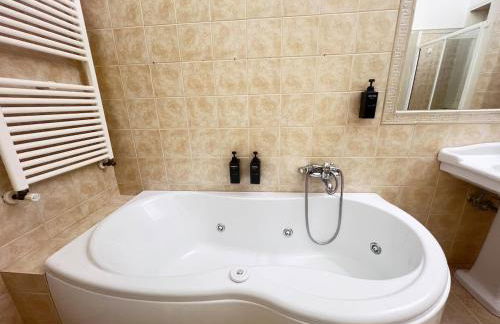 Villa nel Salento con piscina e ulivi - Foto 23