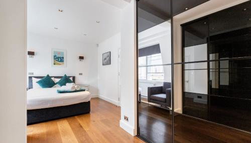 BnBNova - 2BR 2BA - The Heart of Soho - Photo 4