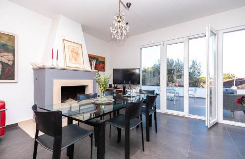 Amazing house W pool and big sunny terrace close to sea & beach - Photo 35