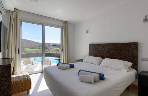 Villa in Salobre with Private Pool & Stunning View - Foto 2