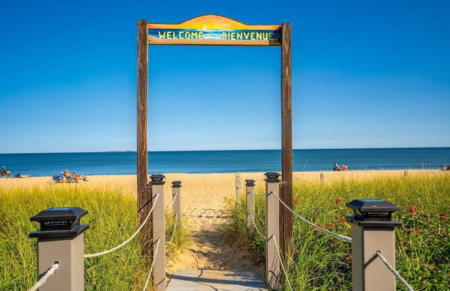 A Wave From It All Sleeps 4 - Photo 26