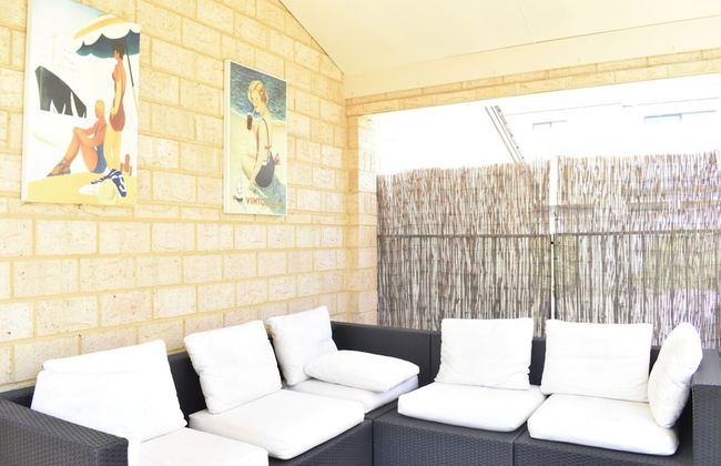 Comfortable 2 Bedroom With Serene Garden - Foto 9