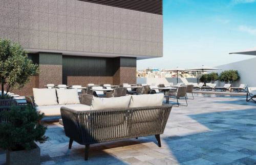 1 Bedroom Luxury Apartment - Photo 3