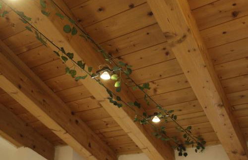 Midnight blues for 3 people near the airport - Foto 57