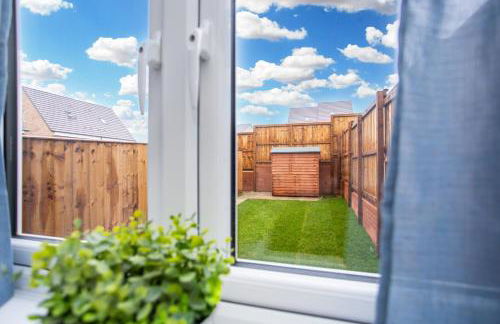 Willow by Alt-Stay - 3 Bed Home - Parking, WiFi & EV Plug - Contractors & Relocations - Weekly & Monthly Rates - Foto 7