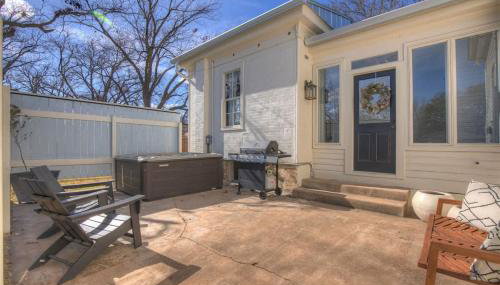 Gorgeous Home 1 Blk From Main With Hot Tub & Fire Pit! - Foto 1, Other