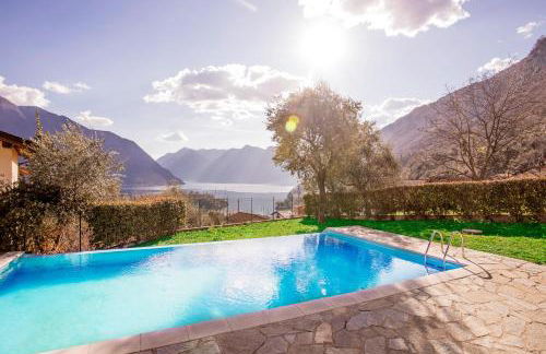 Ossuccio Grande C home with pool sleeps 12 by Italian Apartments - Foto 6