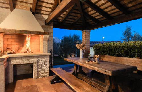 Villa Loverka near Pula only 3 km from the beach with sea view - Foto 6