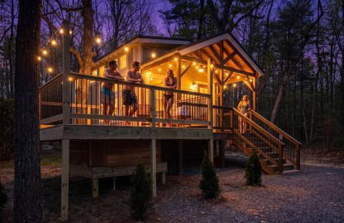 The Hickory Tiny Home in Menlo - Photo 1