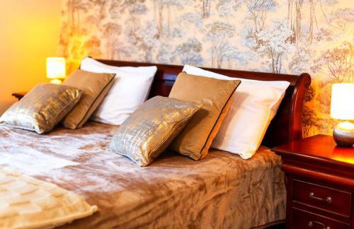 Richmond Cottage - Brand New 4BR Holiday Home, just 3 minutes from the beach with Pool Table and Free Parking - Foto 4