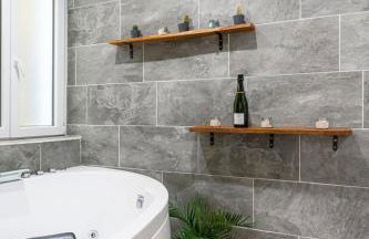 Terrasse et balnéo au cœur de Monplaisir - Photo 6