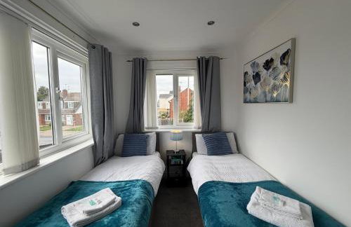 Sittingbourne Lodge, free car park - 4 Cars - Photo 44