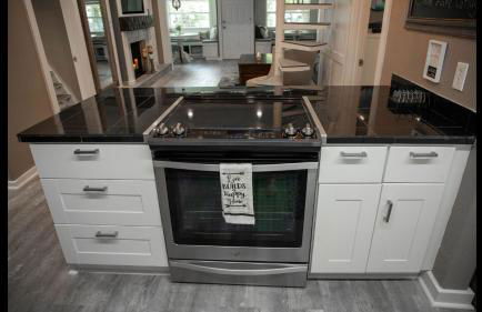 Family Home with Private Pool Yard Only 24 Mi to Disney - Foto 17