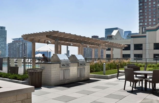 Luxy Suites Washington - Foto 23