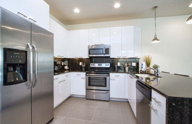 Beautiful House, Private Splash Pool, Balcony Off Master Suite, Free Wifi!!! 3 Bedroom Townhouse by RedAwning - Foto 9